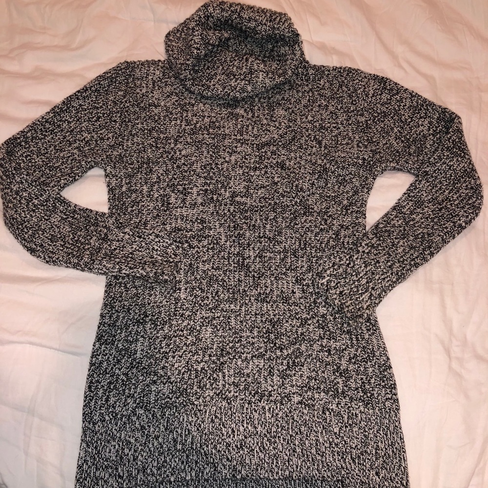 Abercrombie and Fitch turtle neck sweater